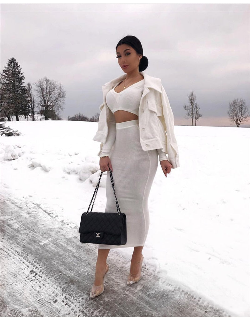 V-neck Long Sleeve Crop Top