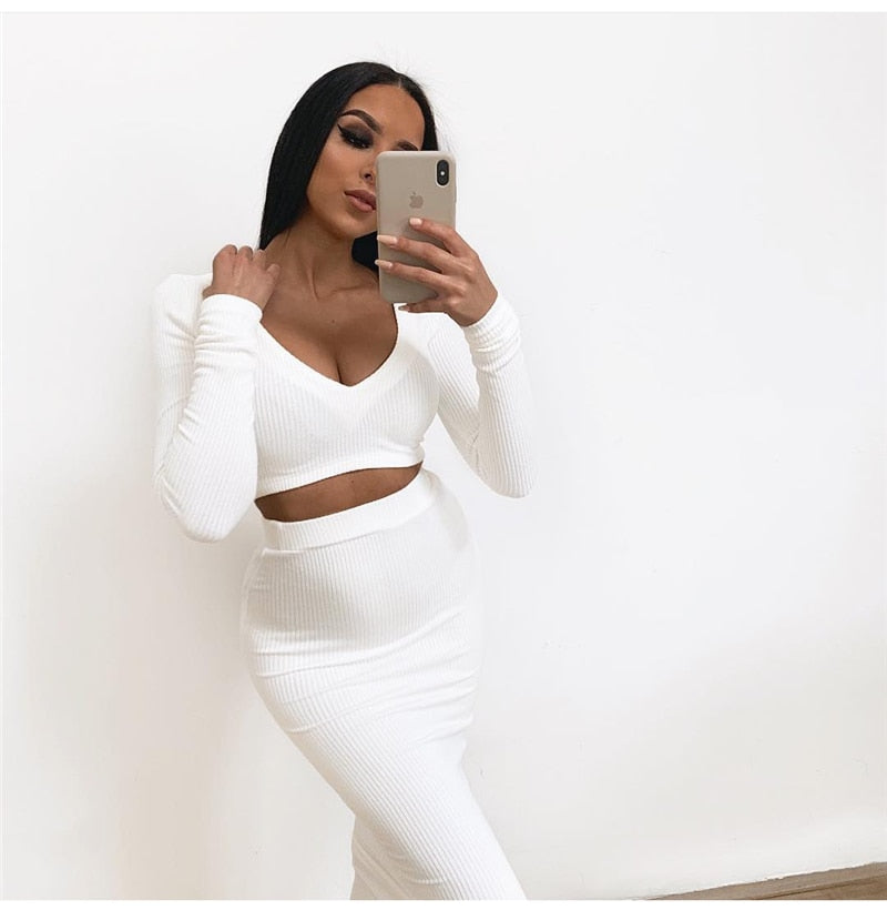 V-neck Long Sleeve Crop Top